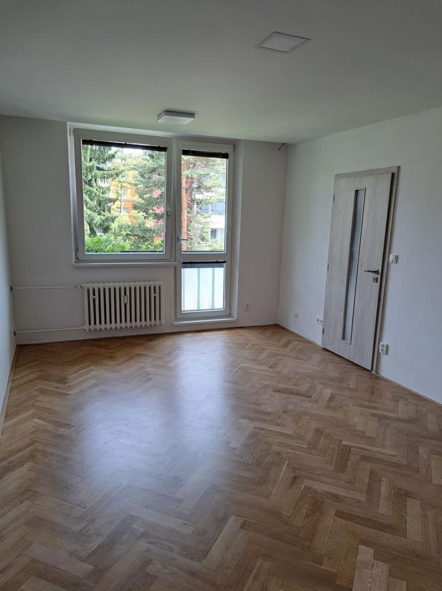 Prenájom bytu 3-izbový 74 m², Foerstrova, Brno, Jihomoravský kraj Prenájom bytu 3-izbový 74 m², Foerstrova, Brno, Jihomoravský kraj