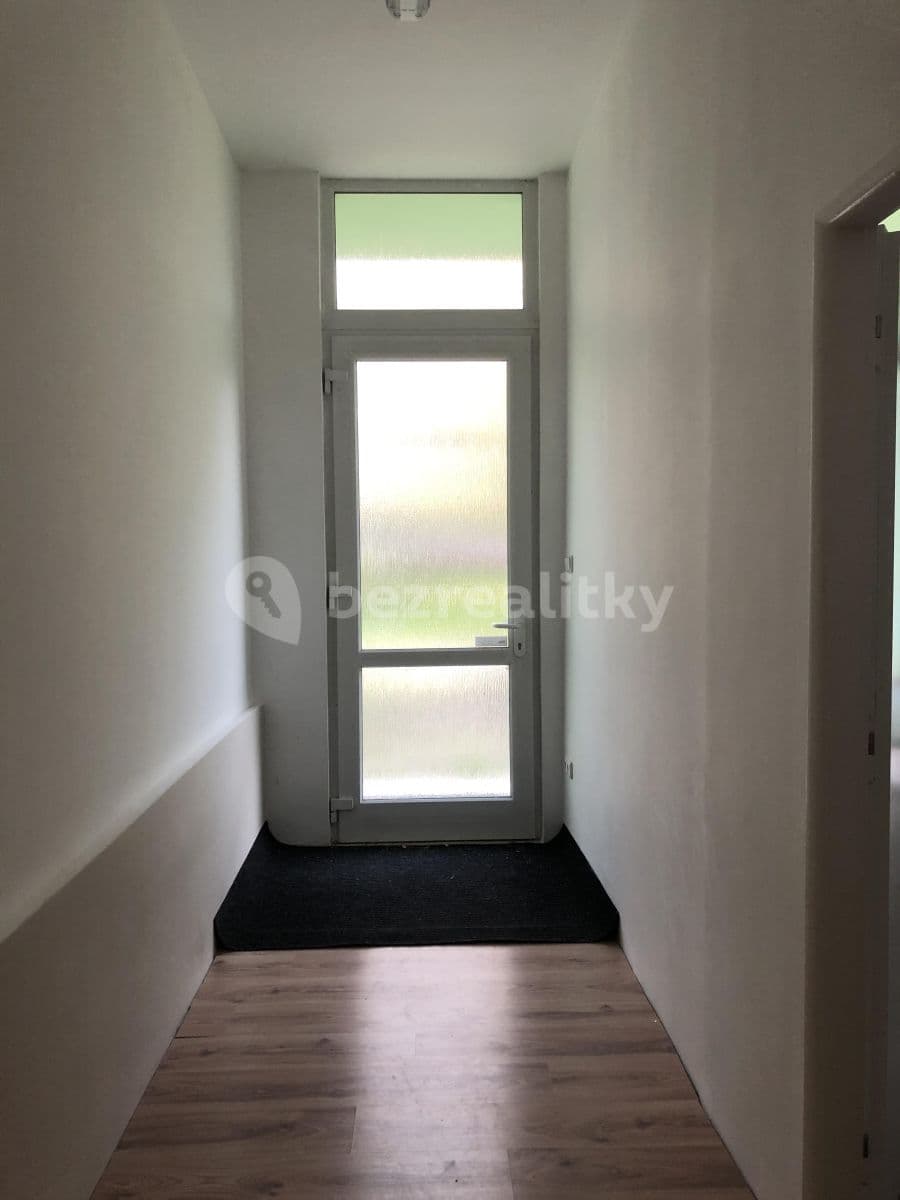 Prenájom nebytového priestoru 29 m², Machuldova, Praha, Praha Prenájom nebytového priestoru 29 m², Machuldova, Praha, Praha