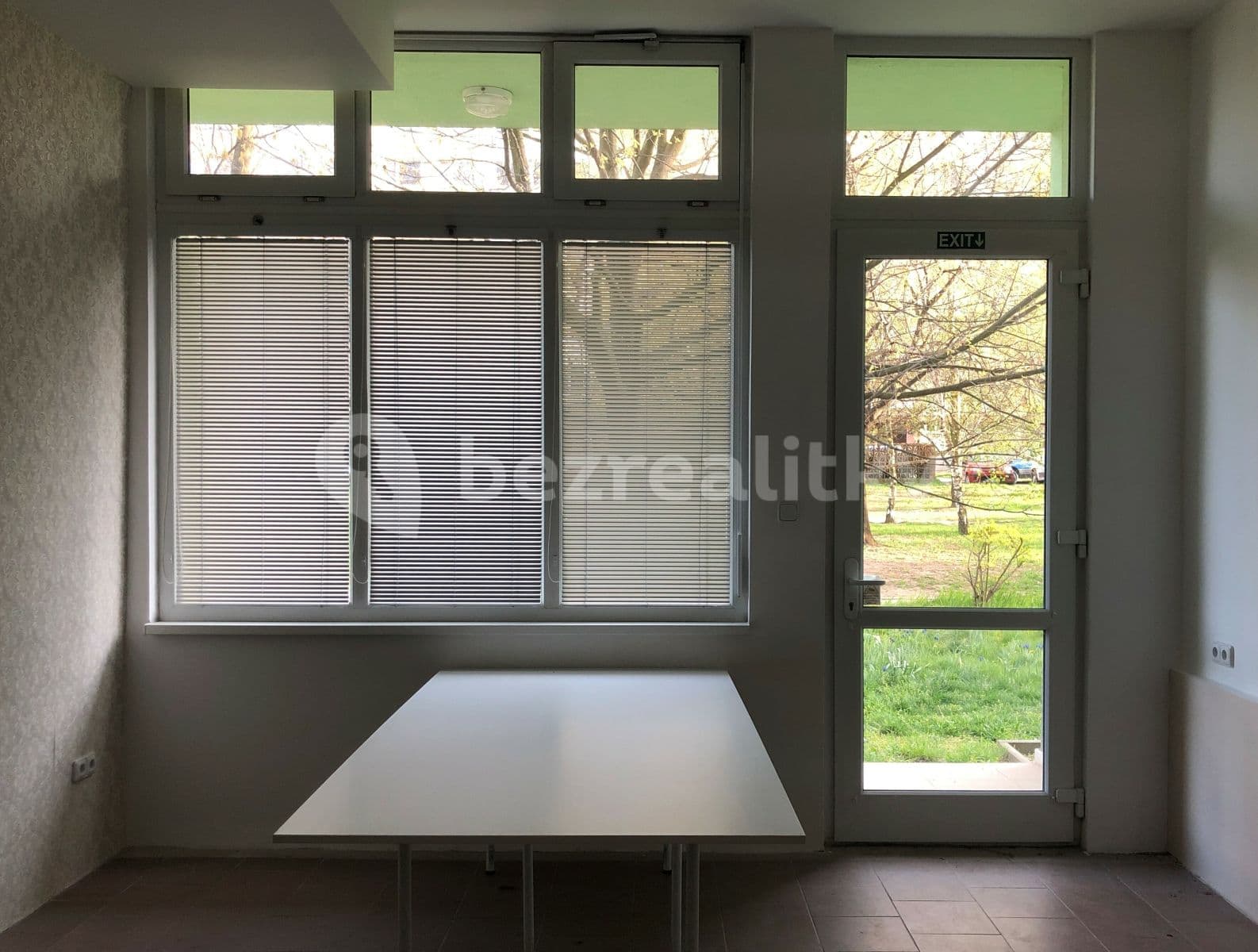 Prenájom nebytového priestoru 29 m², Machuldova, Praha, Praha Prenájom nebytového priestoru 29 m², Machuldova, Praha, Praha