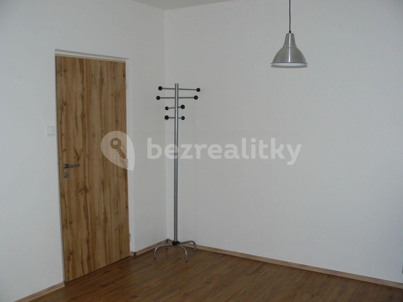 Prenájom bytu 1-izbový 35 m², Polní, Otrokovice, Zlínský kraj