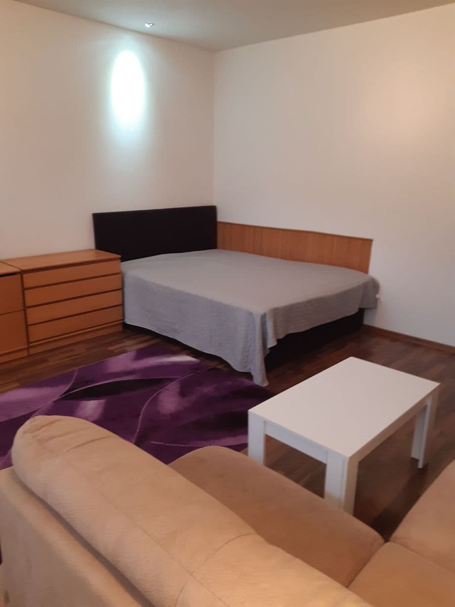 Prenájom bytu 2-izbový 55 m², Jeronýmova, Písek, Jihočeský kraj Prenájom bytu 2-izbový 55 m², Jeronýmova, Písek, Jihočeský kraj