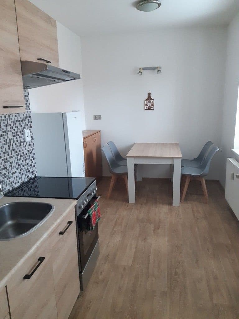 Prenájom bytu 2-izbový 55 m², Jeronýmova, Písek, Jihočeský kraj Prenájom bytu 2-izbový 55 m², Jeronýmova, Písek, Jihočeský kraj