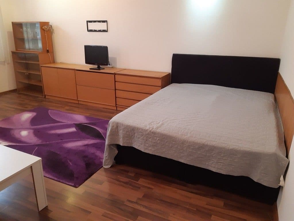 Prenájom bytu 2-izbový 55 m², Jeronýmova, Písek, Jihočeský kraj Prenájom bytu 2-izbový 55 m², Jeronýmova, Písek, Jihočeský kraj