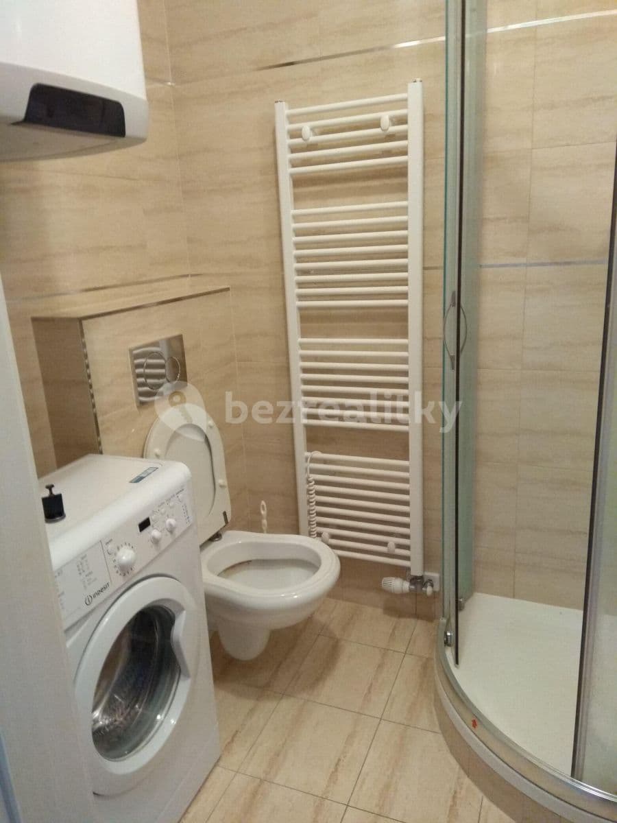 Prenájom bytu 2-izbový 63 m², Křižíkova, Praha, Praha Prenájom bytu 2-izbový 63 m², Křižíkova, Praha, Praha