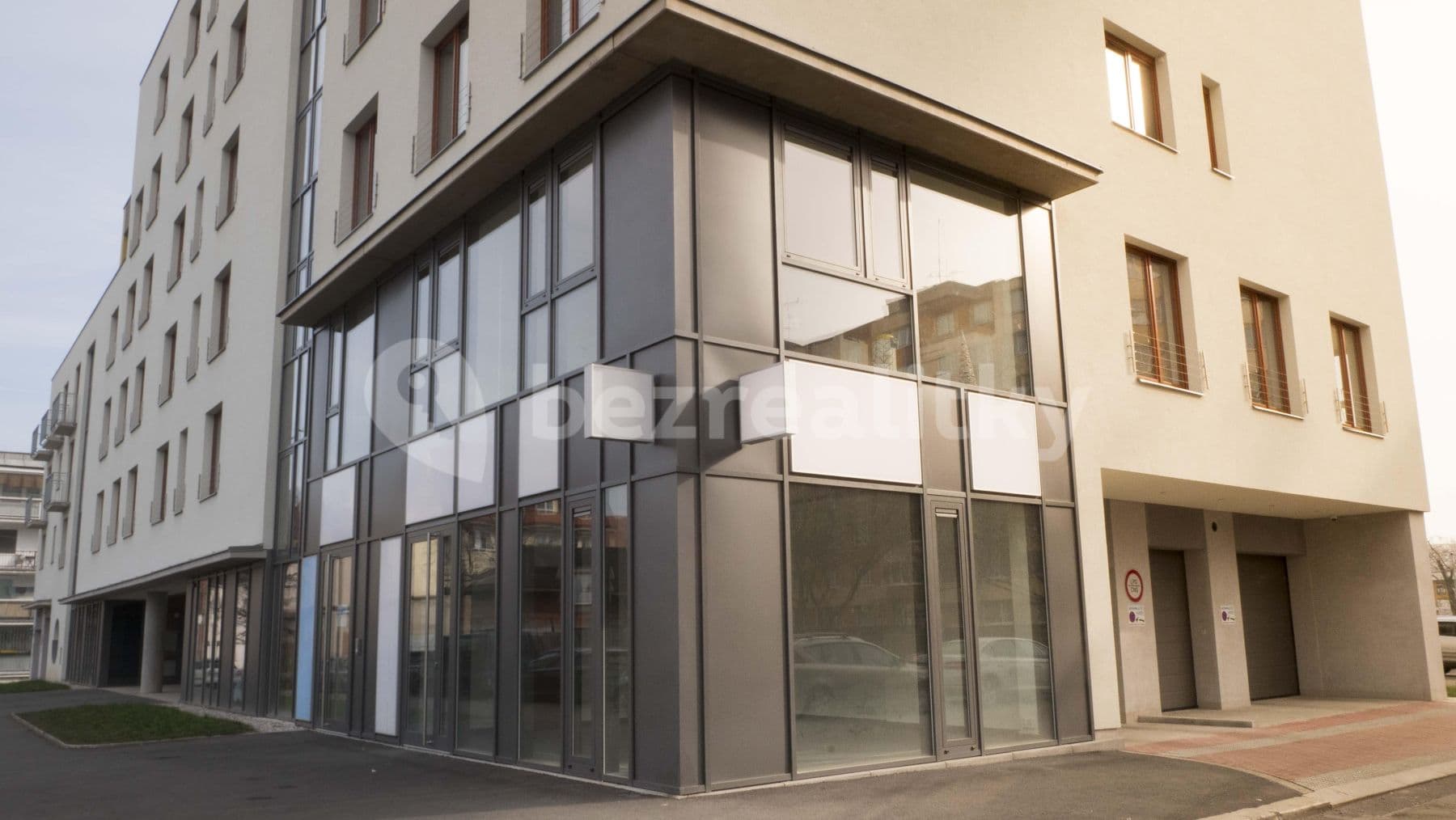 Prenájom nebytového priestoru 35 m², Vokáčova, Praha, Praha Prenájom nebytového priestoru 35 m², Vokáčova, Praha, Praha