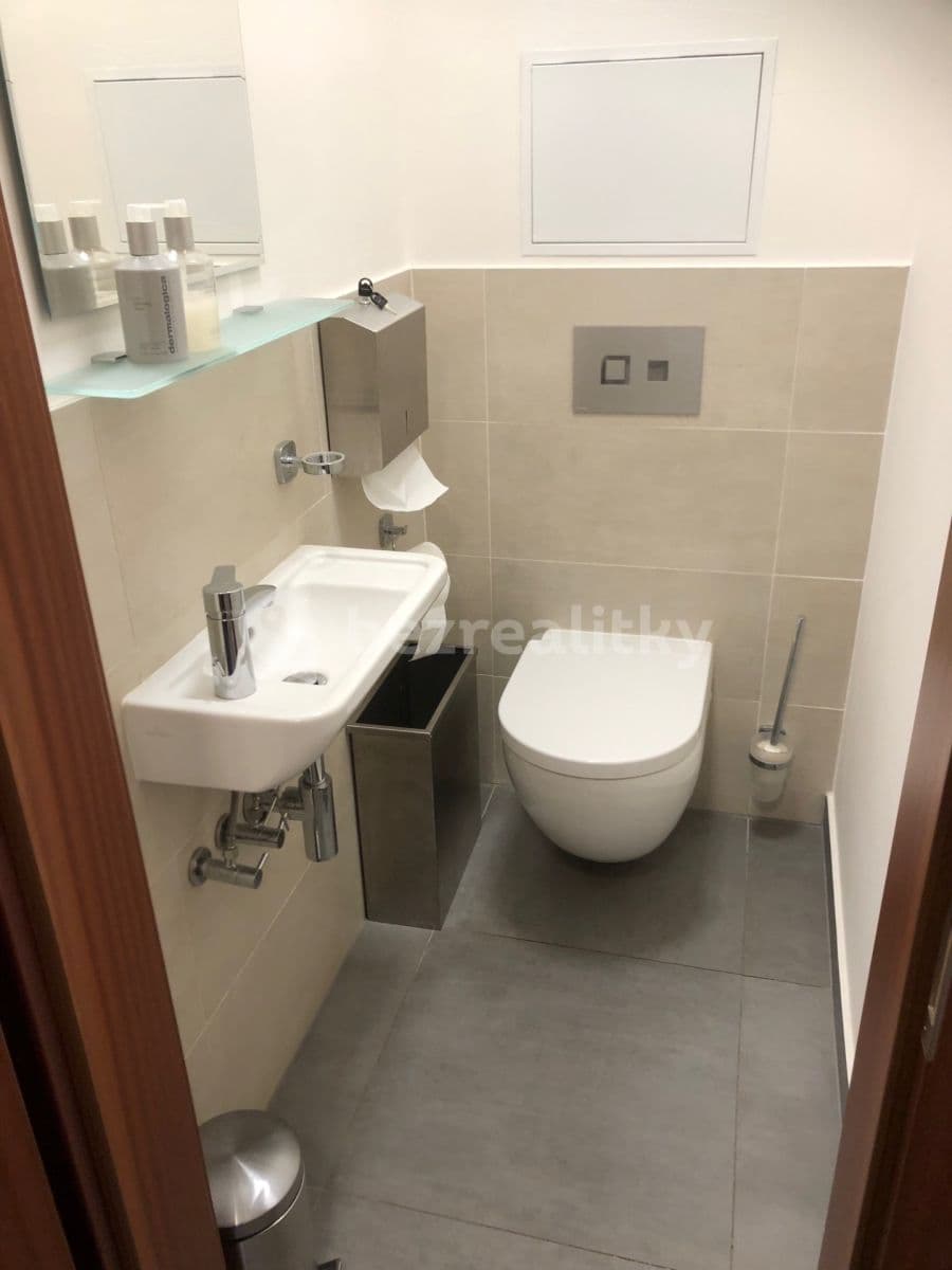 Prenájom nebytového priestoru 35 m², Vokáčova, Praha, Praha Prenájom nebytového priestoru 35 m², Vokáčova, Praha, Praha