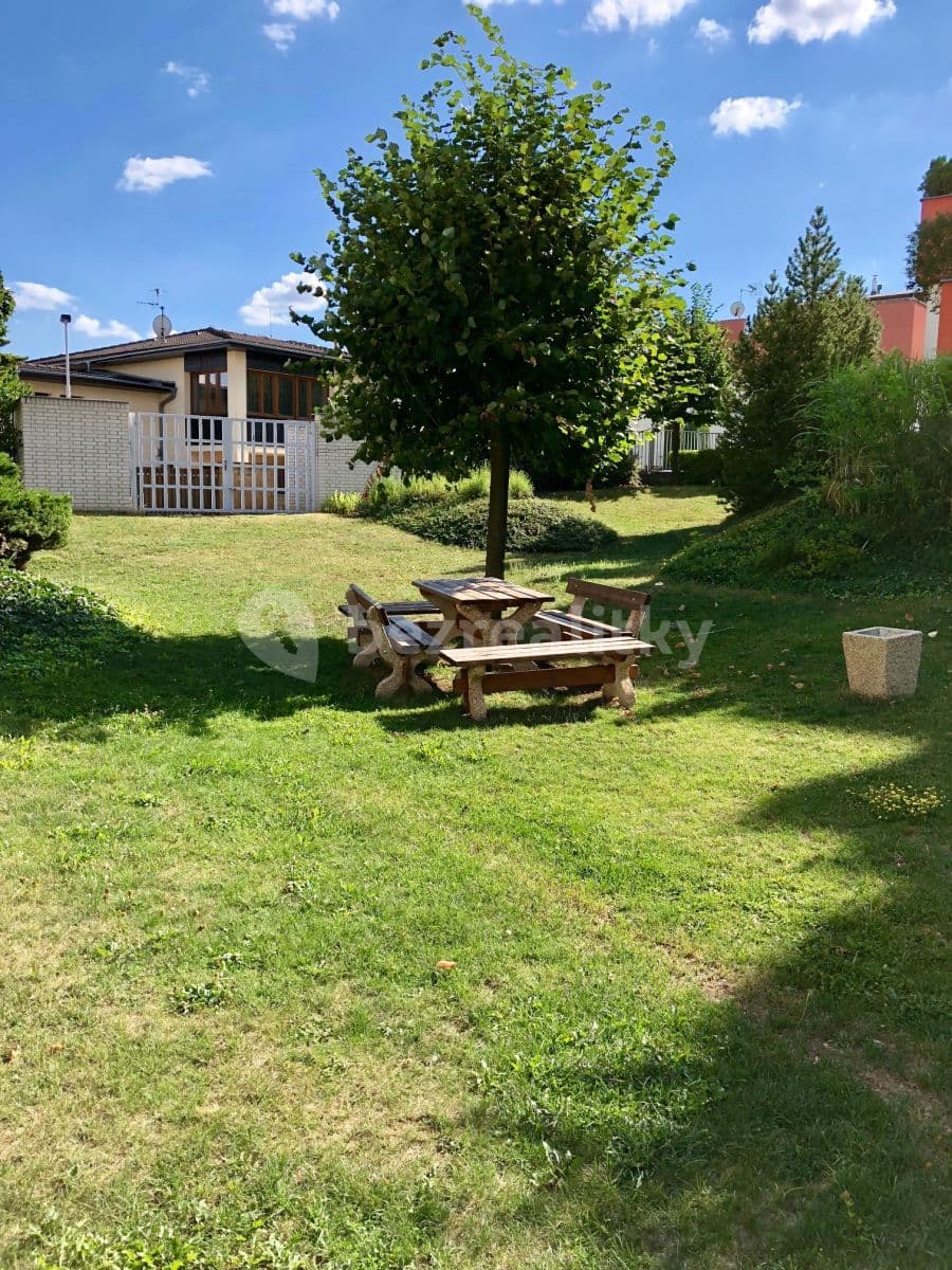 Prenájom bytu 2-izbový 56 m², Klausova, Praha, Praha Prenájom bytu 2-izbový 56 m², Klausova, Praha, Praha