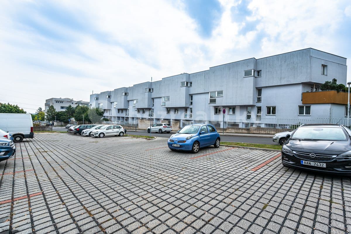 Prenájom bytu 2-izbový 56 m², Klausova, Praha, Praha Prenájom bytu 2-izbový 56 m², Klausova, Praha, Praha