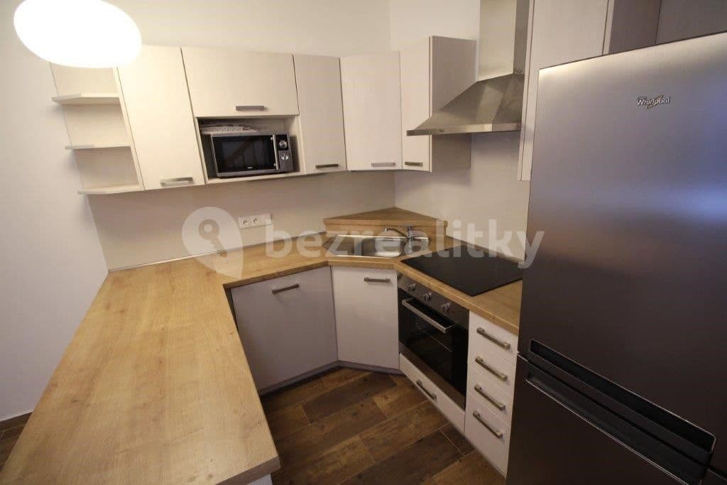 Prenájom bytu 3-izbový 56 m², Plzeňská, Praha, Praha Prenájom bytu 3-izbový 56 m², Plzeňská, Praha, Praha
