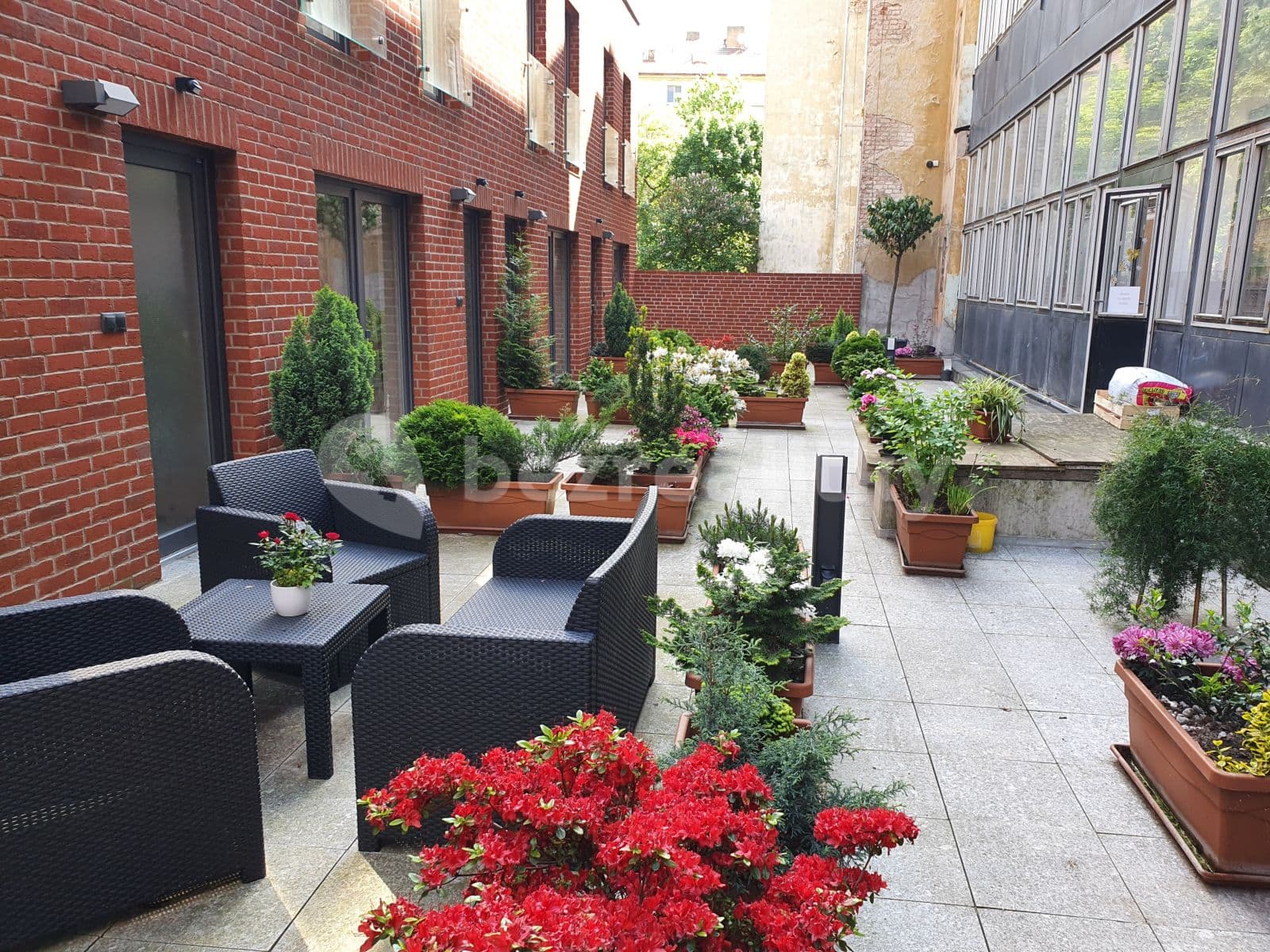 Prenájom bytu 3-izbový 56 m², Plzeňská, Praha, Praha Prenájom bytu 3-izbový 56 m², Plzeňská, Praha, Praha