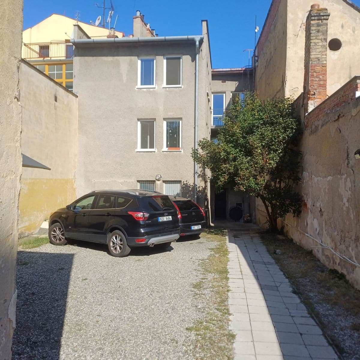 Prenájom nebytového priestoru 100 m², Vodní, Kroměříž, Zlínský kraj Prenájom nebytového priestoru 100 m², Vodní, Kroměříž, Zlínský kraj