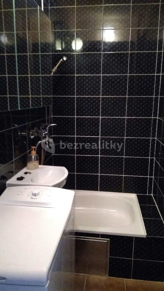 Prenájom bytu Garsoniéra 25 m², Jabloňová, Praha, Praha Prenájom bytu Garsoniéra 25 m², Jabloňová, Praha, Praha