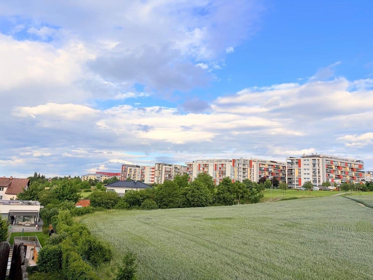 Prenájom bytu 3-izbový 78 m², Lipovská, Praha, Praha Prenájom bytu 3-izbový 78 m², Lipovská, Praha, Praha