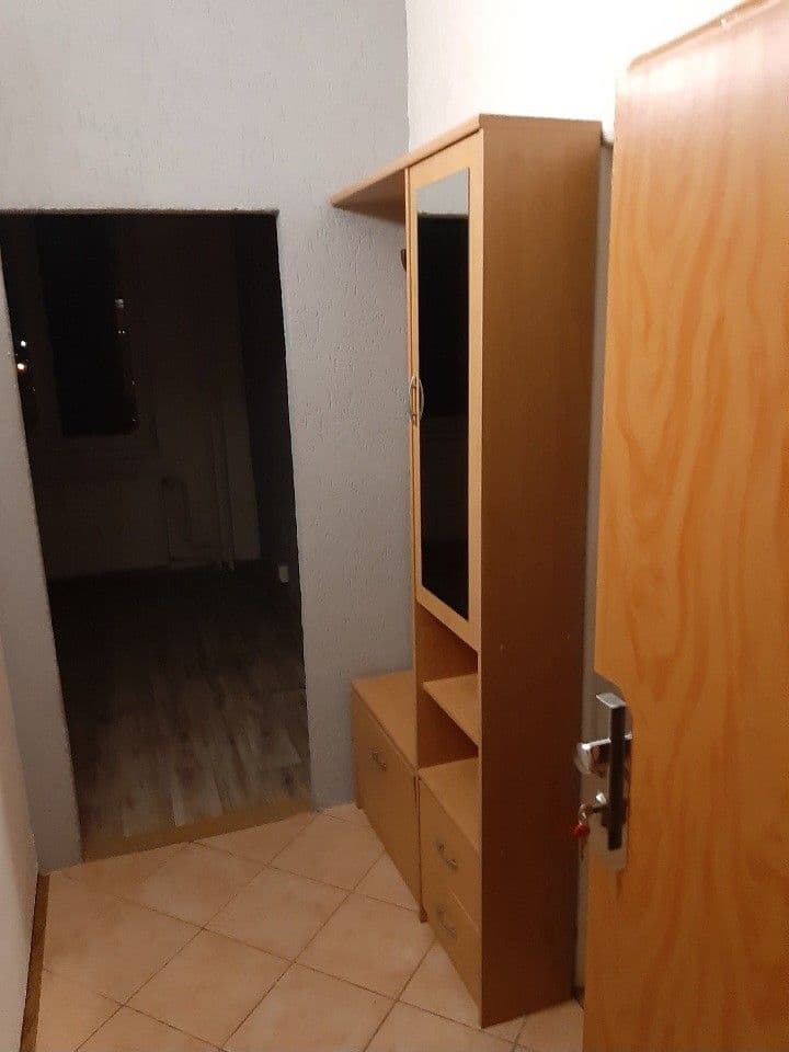 Prenájom bytu 2-izbový 39 m², Bratranců Veverkových, Karviná, Moravskoslezský kraj Prenájom bytu 2-izbový 39 m², Bratranců Veverkových, Karviná, Moravskoslezský kraj