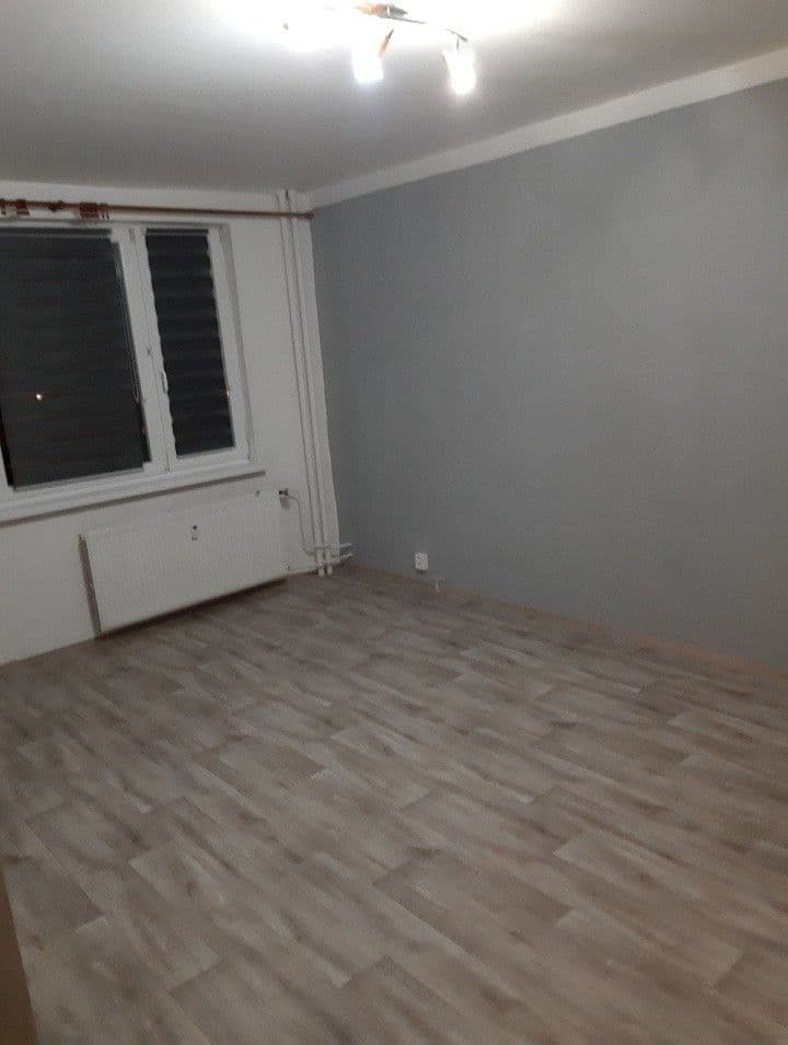 Prenájom bytu 2-izbový 39 m², Bratranců Veverkových, Karviná, Moravskoslezský kraj Prenájom bytu 2-izbový 39 m², Bratranců Veverkových, Karviná, Moravskoslezský kraj