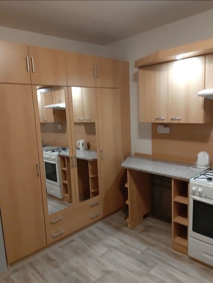 Prenájom bytu 2-izbový 39 m², Bratranců Veverkových, Karviná, Moravskoslezský kraj Prenájom bytu 2-izbový 39 m², Bratranců Veverkových, Karviná, Moravskoslezský kraj