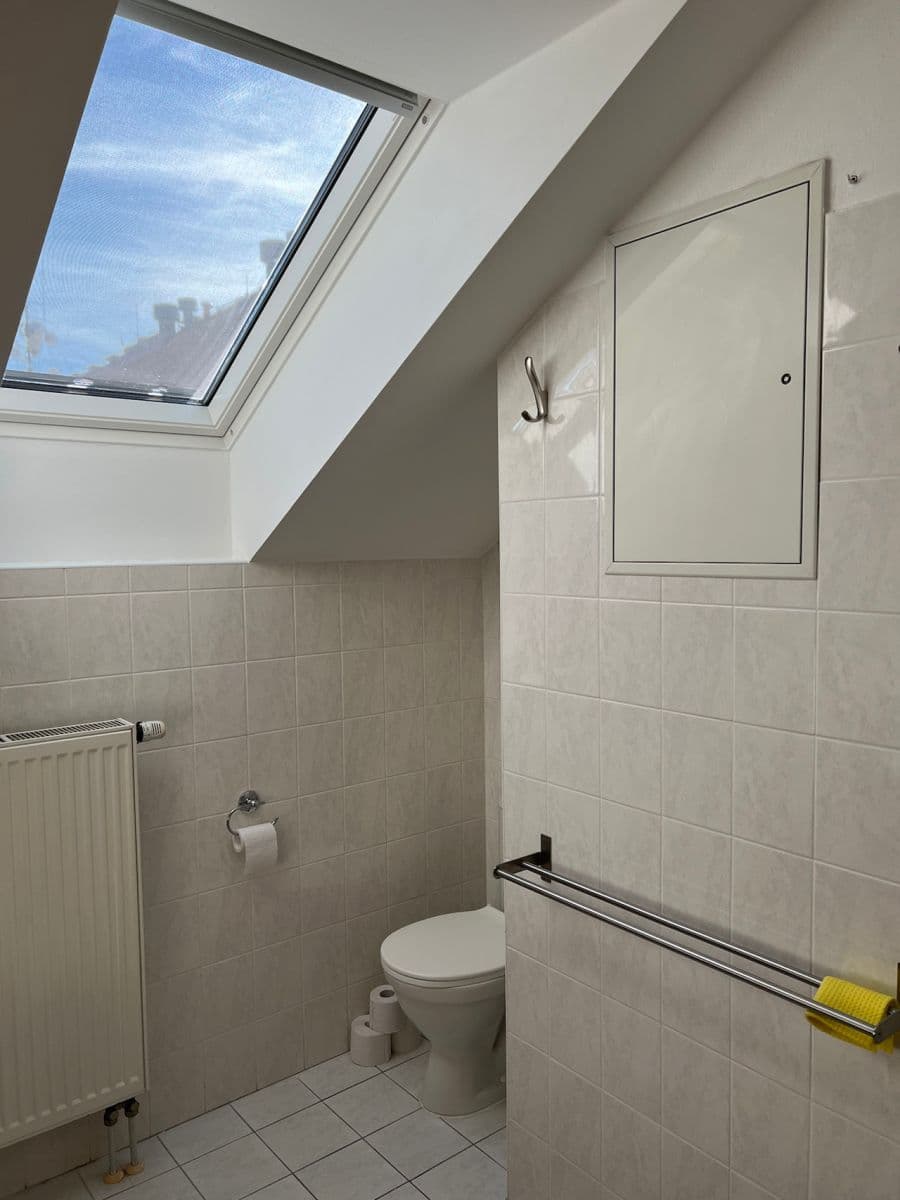 Prenájom bytu 2-izbový 62 m², Sídlištní, Praha, Praha Prenájom bytu 2-izbový 62 m², Sídlištní, Praha, Praha