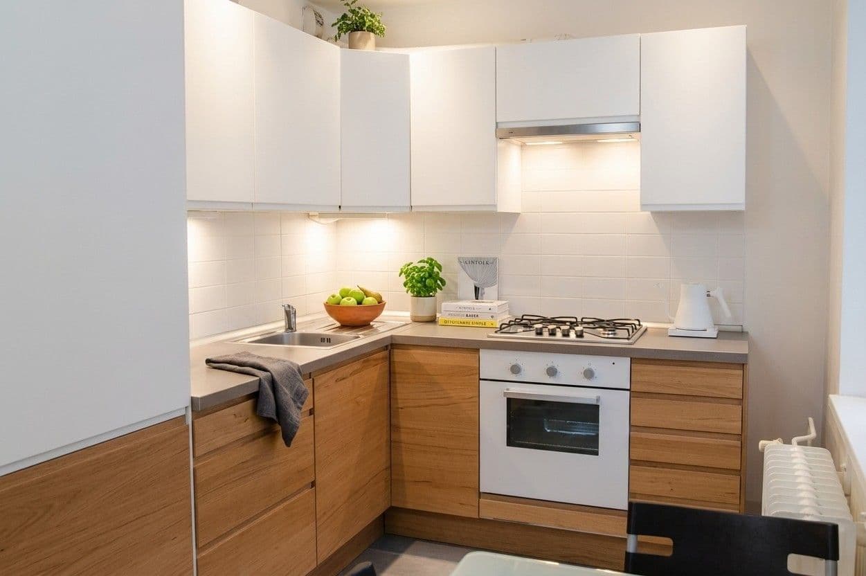Prenájom bytu 2-izbový 41 m², Mezipolí, Praha, Praha Prenájom bytu 2-izbový 41 m², Mezipolí, Praha, Praha