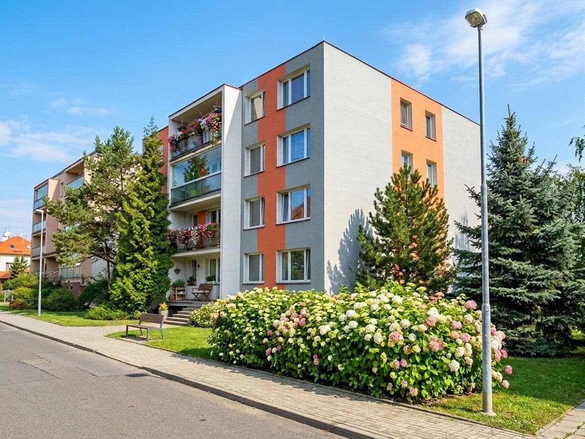 Prenájom bytu 2-izbový 41 m², Mezipolí, Praha, Praha Prenájom bytu 2-izbový 41 m², Mezipolí, Praha, Praha