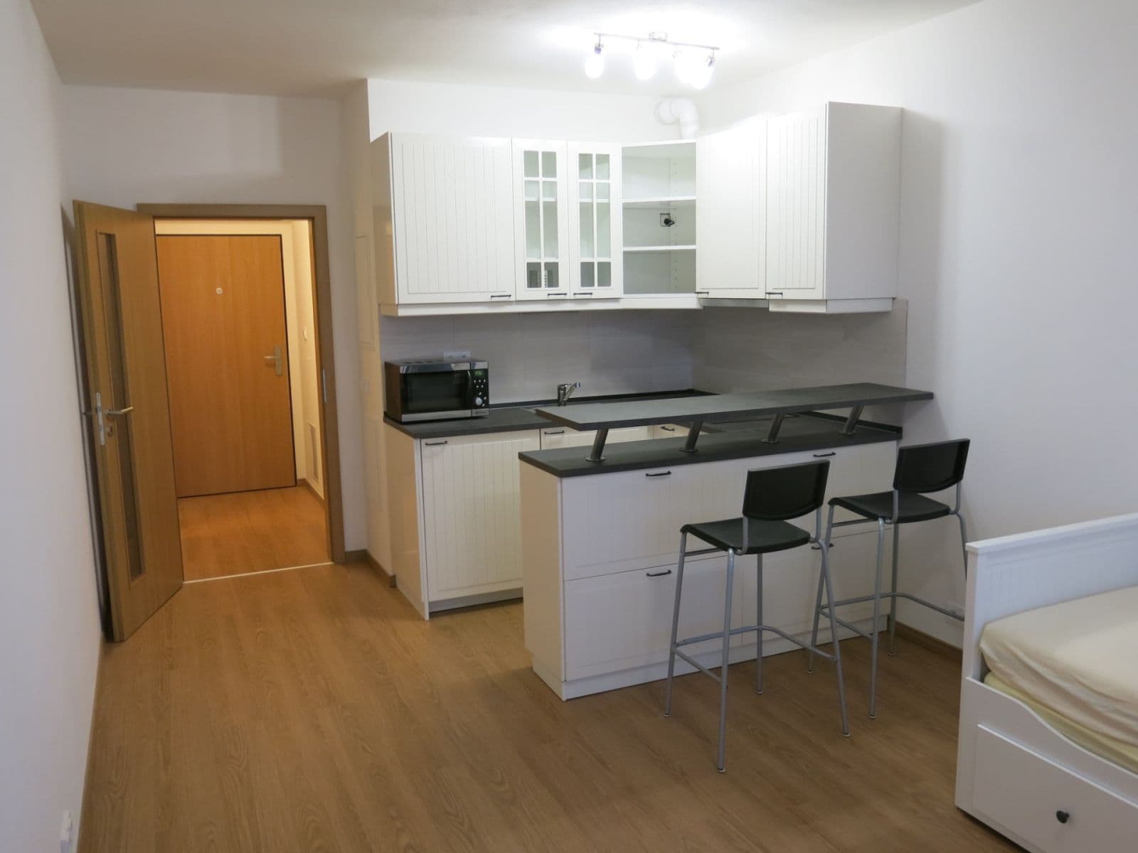 Prenájom bytu 1-izbový 29 m², Holýšovská, Praha, Praha Prenájom bytu 1-izbový 29 m², Holýšovská, Praha, Praha