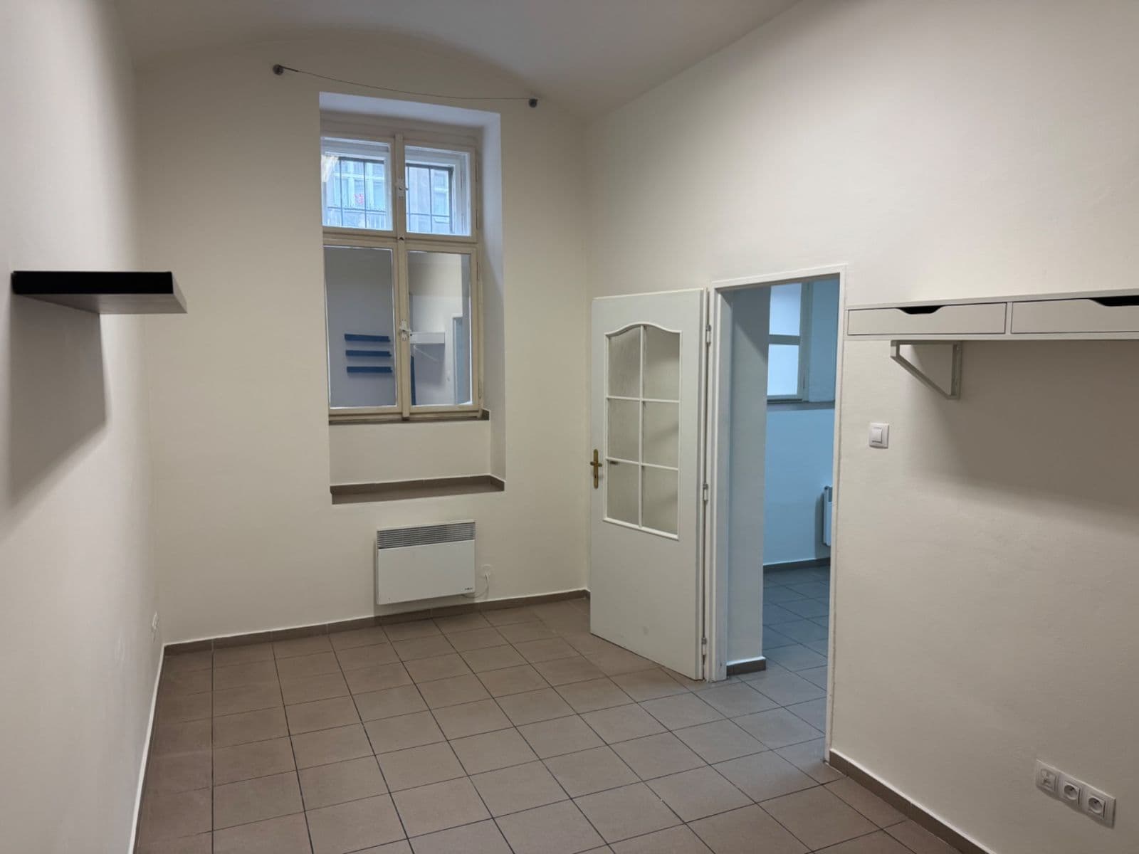 Prenájom kancelárie 27 m², Grafická, Praha, Praha Prenájom kancelárie 27 m², Grafická, Praha, Praha