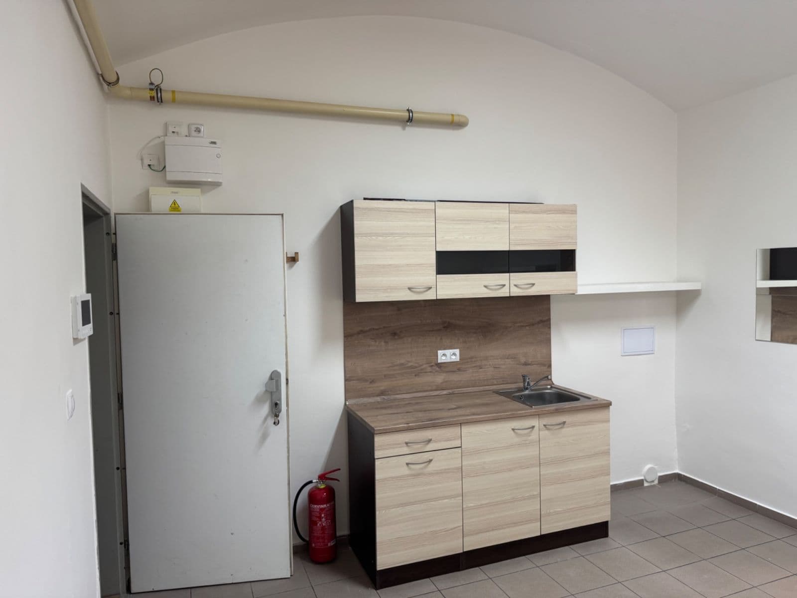 Prenájom kancelárie 27 m², Grafická, Praha, Praha Prenájom kancelárie 27 m², Grafická, Praha, Praha