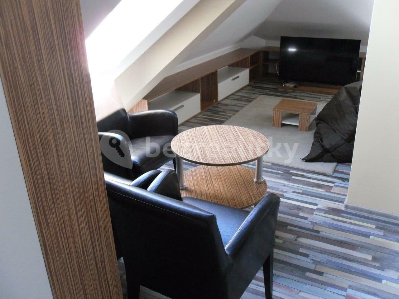 Prenájom bytu 2-izbový 40 m², V Zámku, Pozořice, Jihomoravský kraj Prenájom bytu 2-izbový 40 m², V Zámku, Pozořice, Jihomoravský kraj