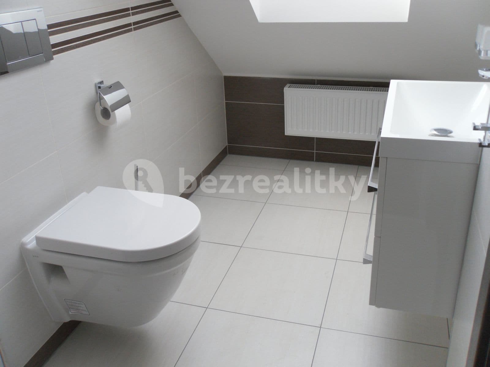 Prenájom bytu 2-izbový 40 m², V Zámku, Pozořice, Jihomoravský kraj Prenájom bytu 2-izbový 40 m², V Zámku, Pozořice, Jihomoravský kraj