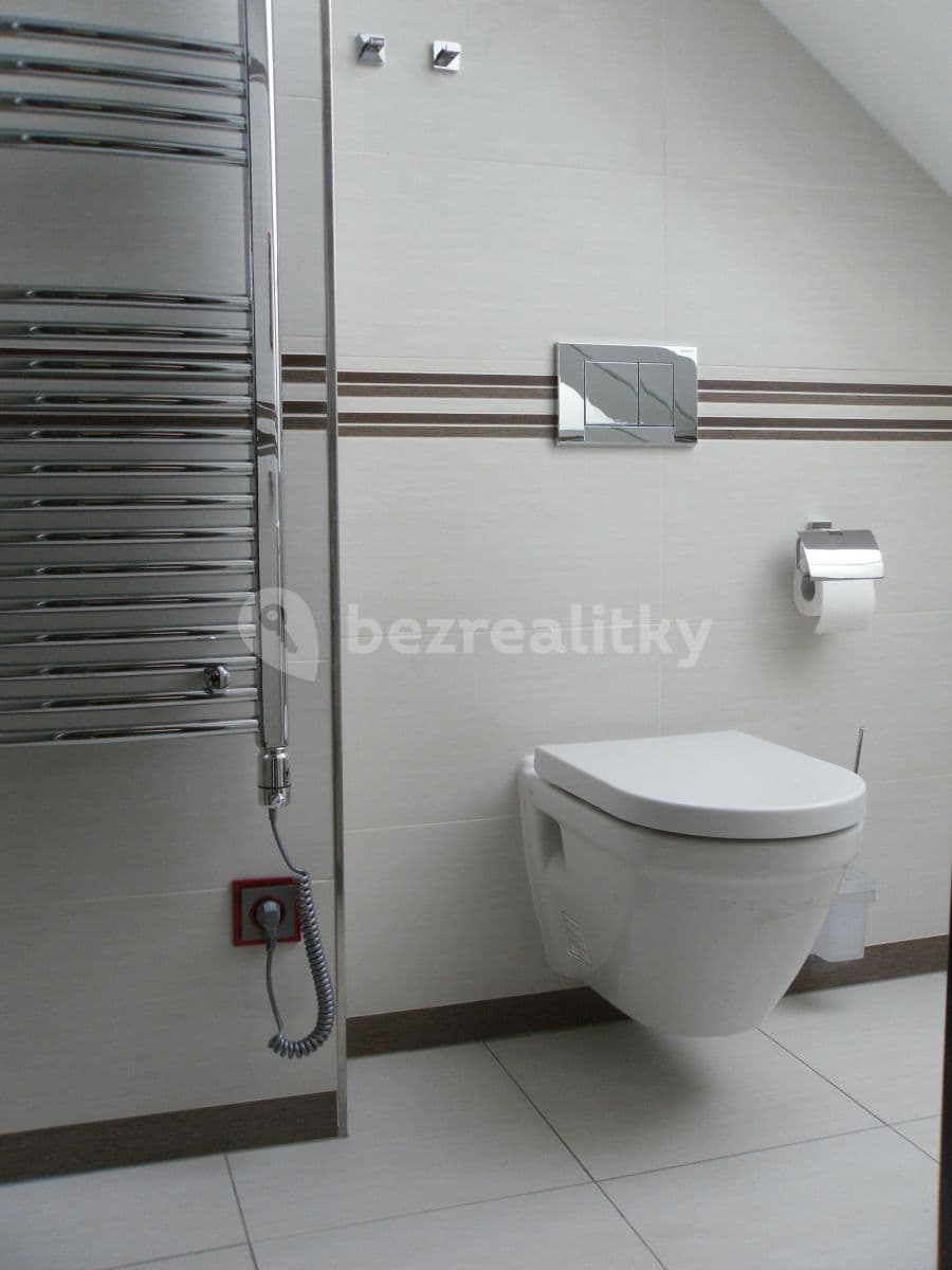Prenájom bytu 2-izbový 40 m², V Zámku, Pozořice, Jihomoravský kraj Prenájom bytu 2-izbový 40 m², V Zámku, Pozořice, Jihomoravský kraj