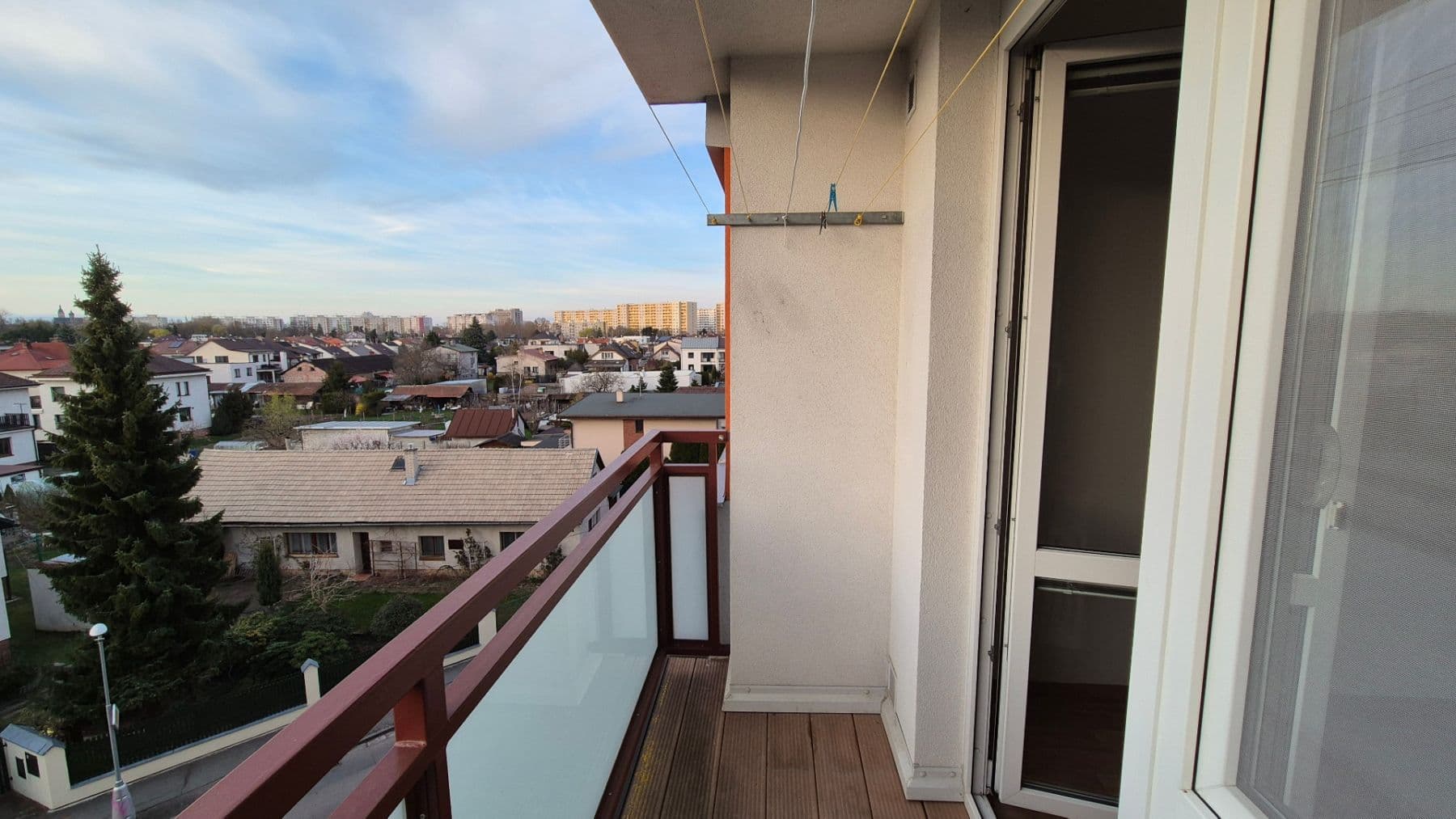 Prenájom bytu 2-izbový 45 m², Hradecká, Hradec Králové, Královéhradecký kraj Prenájom bytu 2-izbový 45 m², Hradecká, Hradec Králové, Královéhradecký kraj