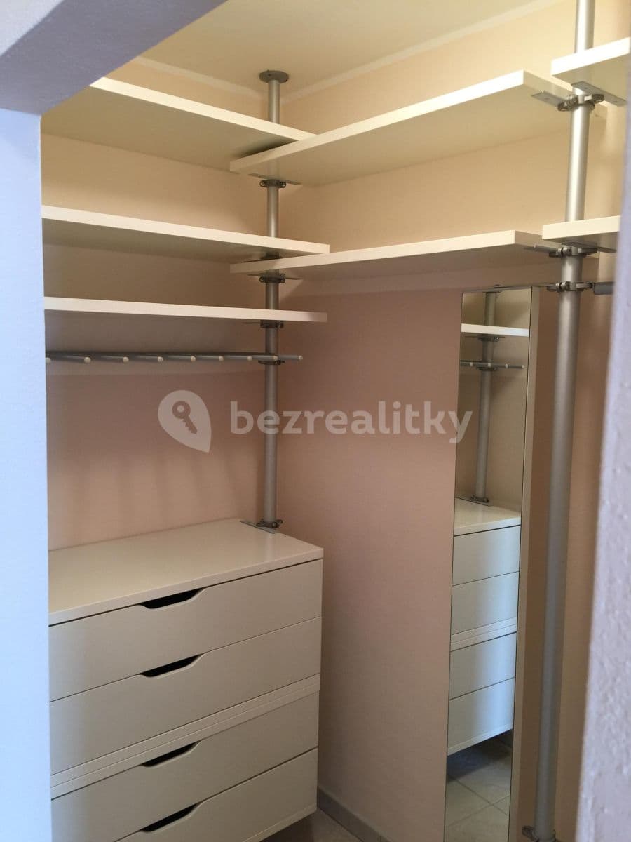 Prenájom bytu 2-izbový 54 m², Přípotoční, Praha, Praha Prenájom bytu 2-izbový 54 m², Přípotoční, Praha, Praha