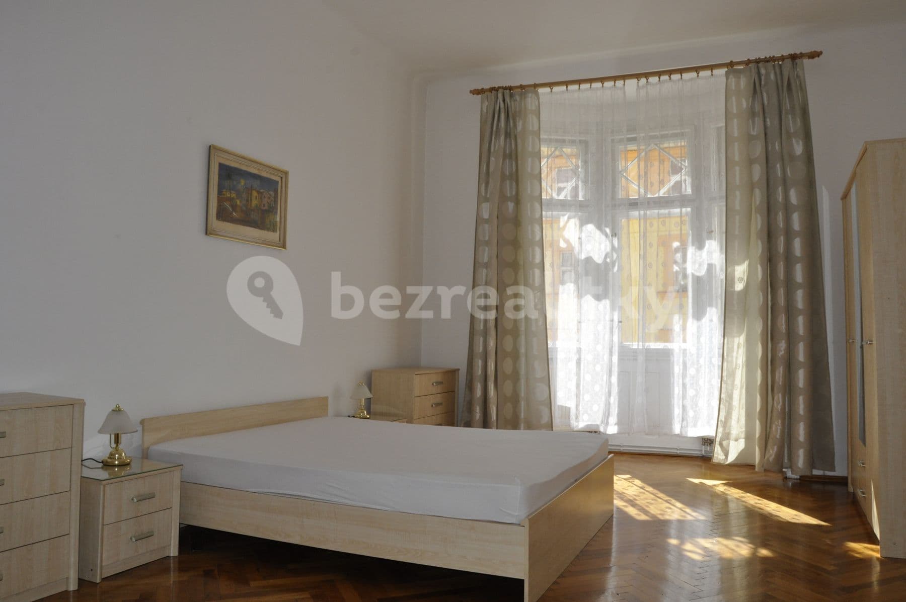 Prenájom bytu 2-izbový 86 m², Polská, Praha, Praha Prenájom bytu 2-izbový 86 m², Polská, Praha, Praha