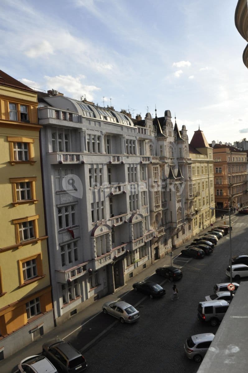 Prenájom bytu 2-izbový 86 m², Polská, Praha, Praha Prenájom bytu 2-izbový 86 m², Polská, Praha, Praha