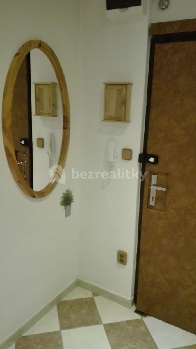 Prenájom bytu 2-izbový 45 m², Petržílova, Praha, Praha Prenájom bytu 2-izbový 45 m², Petržílova, Praha, Praha