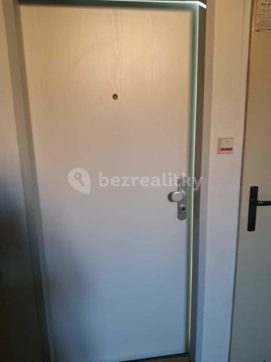 Prenájom bytu 1-izbový 36 m², Budovatelská, Ostrava, Moravskoslezský kraj Prenájom bytu 1-izbový 36 m², Budovatelská, Ostrava, Moravskoslezský kraj