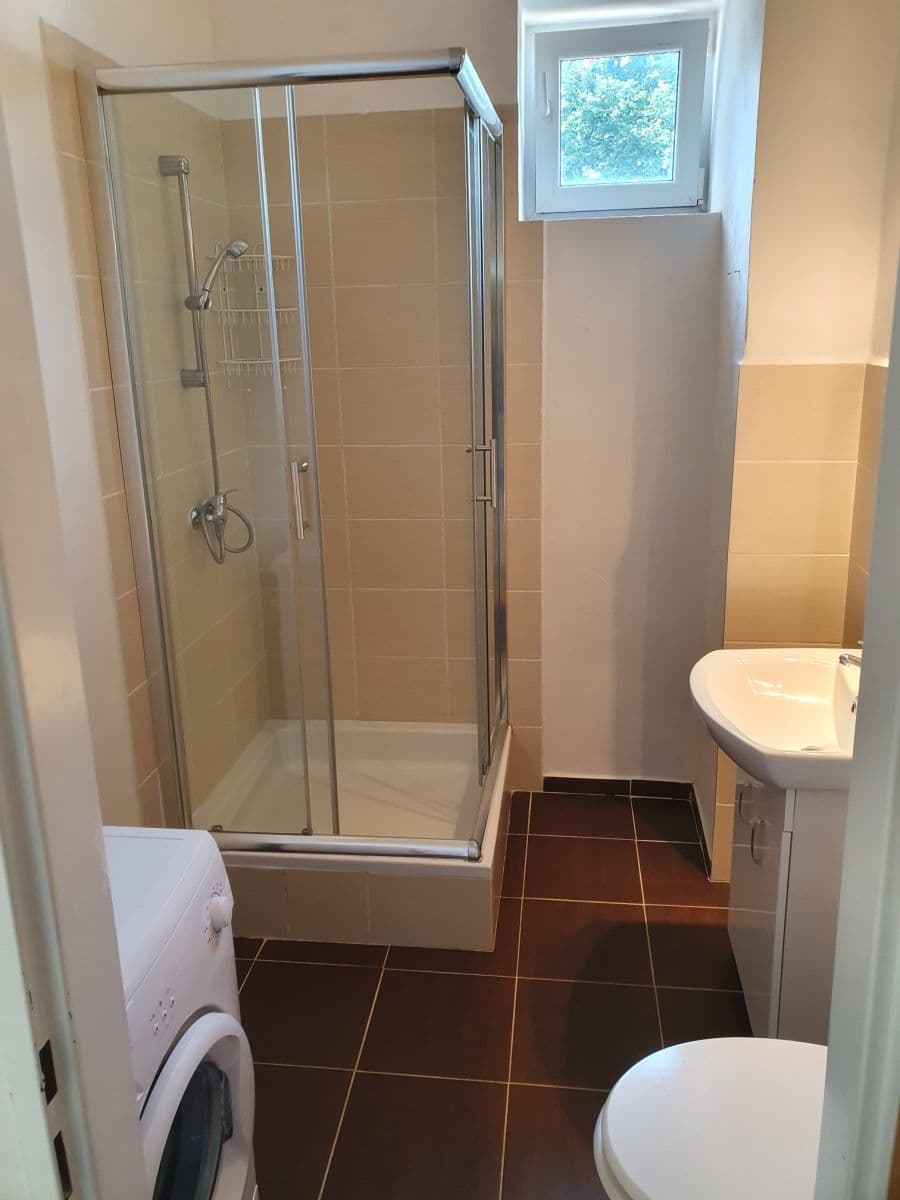 Prenájom bytu 2-izbový 58 m², Baarova, Praha, Praha Prenájom bytu 2-izbový 58 m², Baarova, Praha, Praha