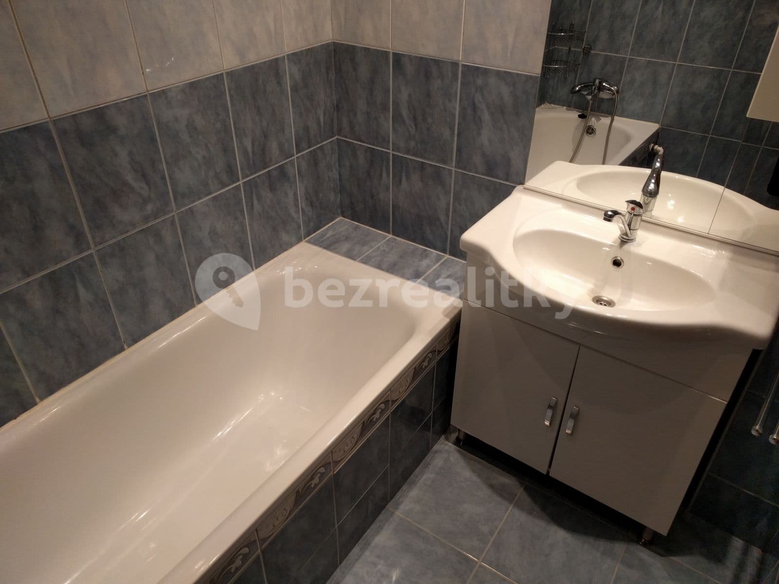 Prenájom bytu 2-izbový 49 m², Dolní, Praha, Praha Prenájom bytu 2-izbový 49 m², Dolní, Praha, Praha