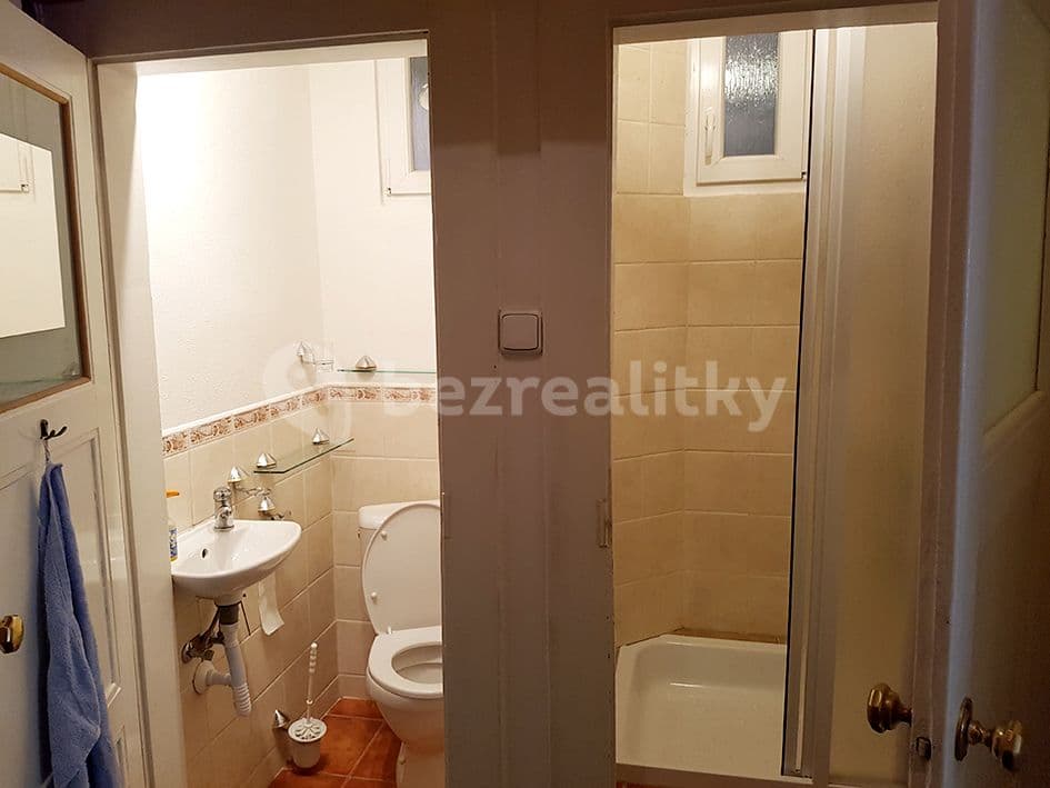 Prenájom bytu 1-izbový 34 m², Dělnická, Praha, Praha Prenájom bytu 1-izbový 34 m², Dělnická, Praha, Praha