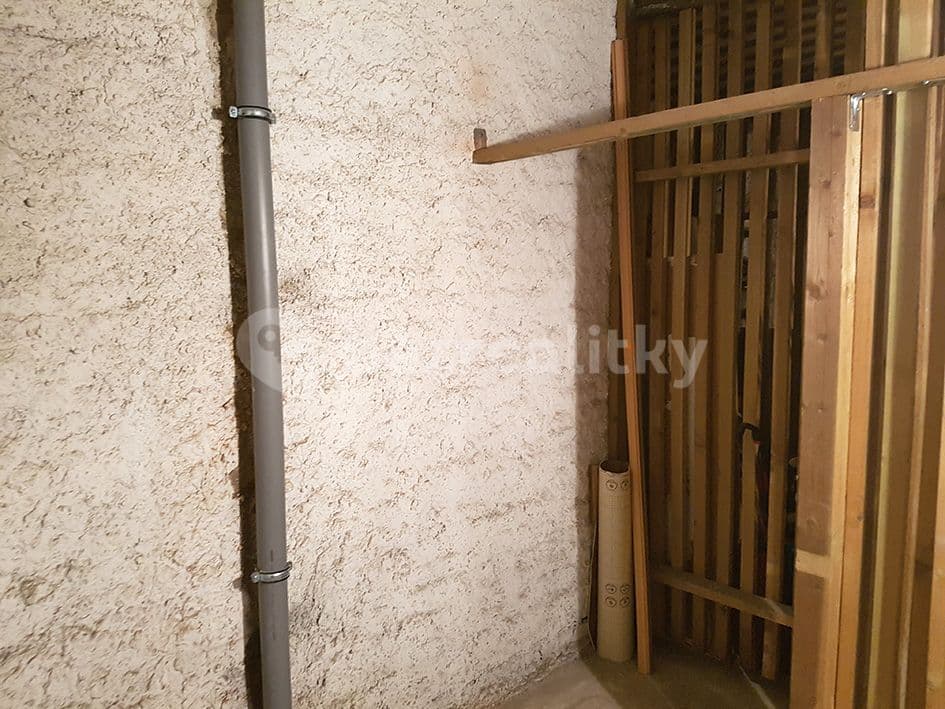 Prenájom bytu 1-izbový 34 m², Dělnická, Praha, Praha Prenájom bytu 1-izbový 34 m², Dělnická, Praha, Praha