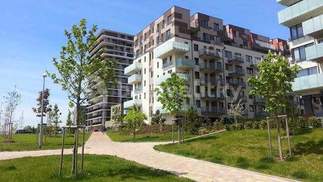 Prenájom garáže 15 m², Svitákova, Praha, Praha Prenájom garáže 15 m², Svitákova, Praha, Praha