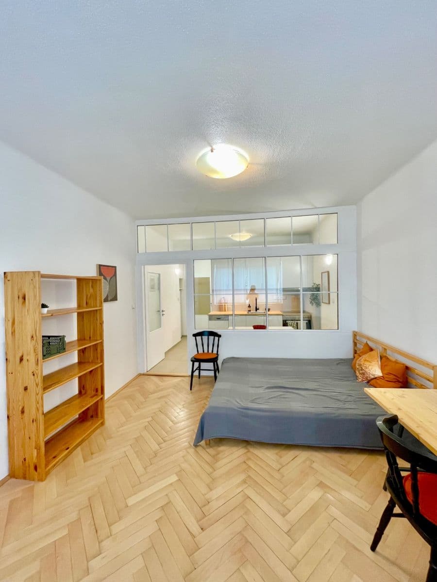 Prenájom bytu 1-izbový 33 m², Skřivanova, Brno, Jihomoravský kraj Prenájom bytu 1-izbový 33 m², Skřivanova, Brno, Jihomoravský kraj