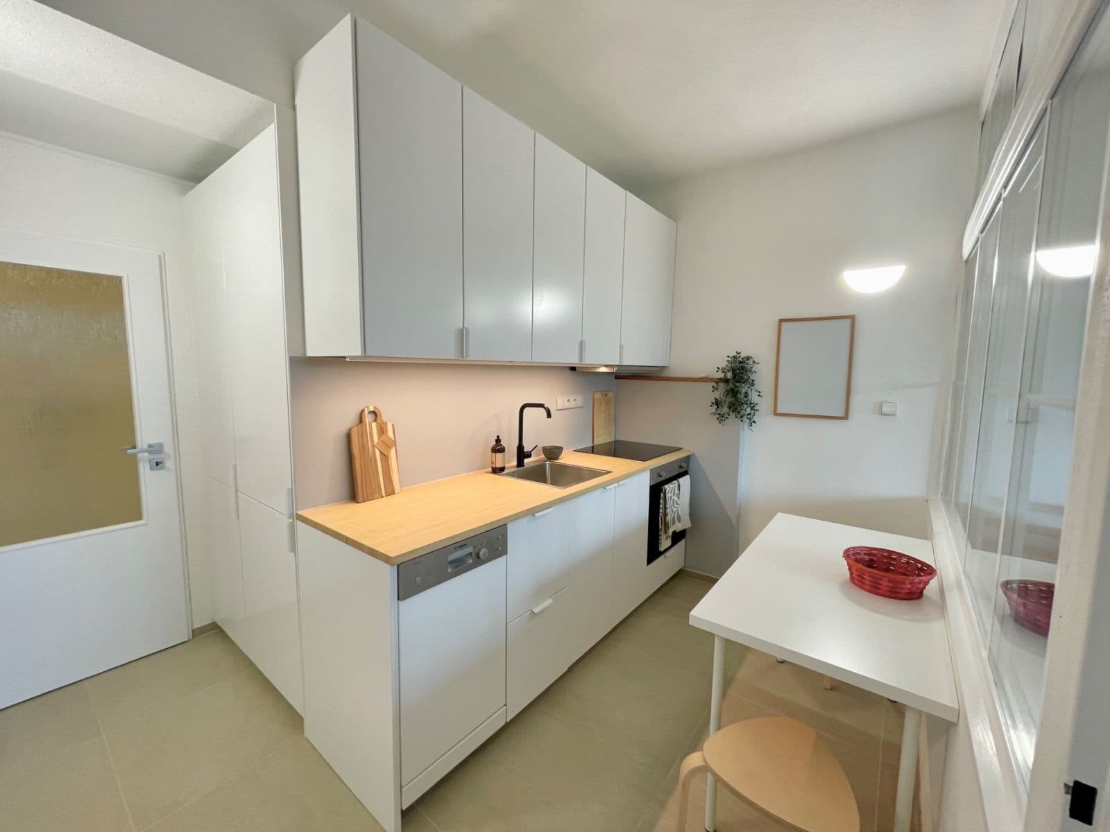 Prenájom bytu 1-izbový 33 m², Skřivanova, Brno, Jihomoravský kraj Prenájom bytu 1-izbový 33 m², Skřivanova, Brno, Jihomoravský kraj