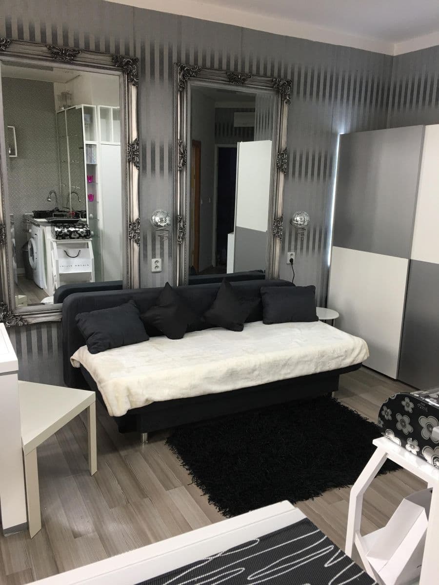 Prenájom bytu 1-izbový 35 m², Koterovská, Plzeň, Plzeňský kraj Prenájom bytu 1-izbový 35 m², Koterovská, Plzeň, Plzeňský kraj