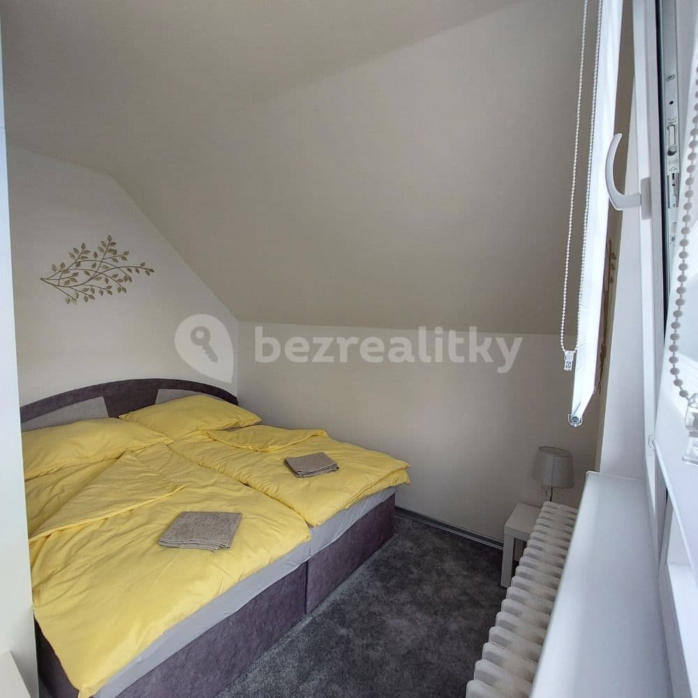 Prenájom bytu 3-izbový 85 m², Vostrovská, Praha, Praha Prenájom bytu 3-izbový 85 m², Vostrovská, Praha, Praha