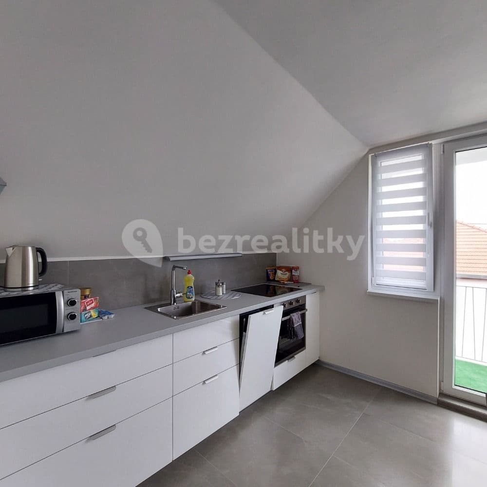 Prenájom bytu 3-izbový 85 m², Vostrovská, Praha, Praha Prenájom bytu 3-izbový 85 m², Vostrovská, Praha, Praha