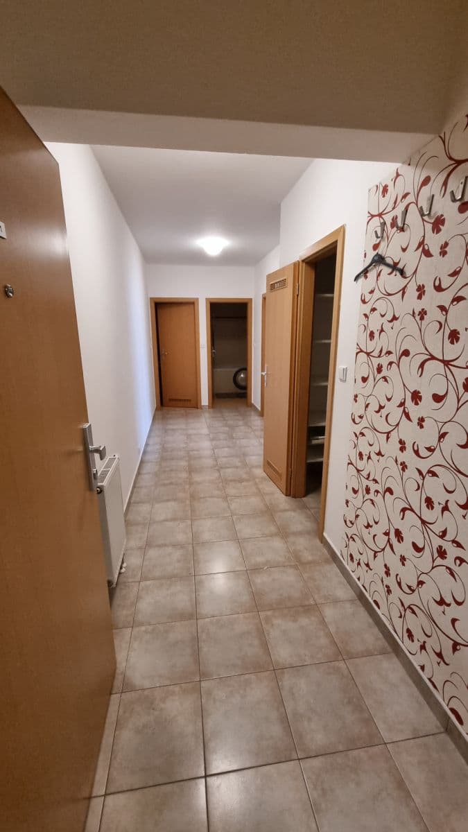 Prenájom bytu 2-izbový 68 m², Kovanecká, Praha, Praha Prenájom bytu 2-izbový 68 m², Kovanecká, Praha, Praha