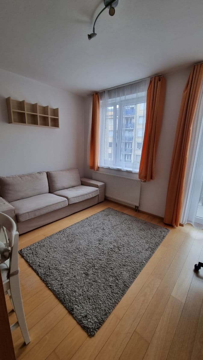 Prenájom bytu 2-izbový 68 m², Kovanecká, Praha, Praha Prenájom bytu 2-izbový 68 m², Kovanecká, Praha, Praha