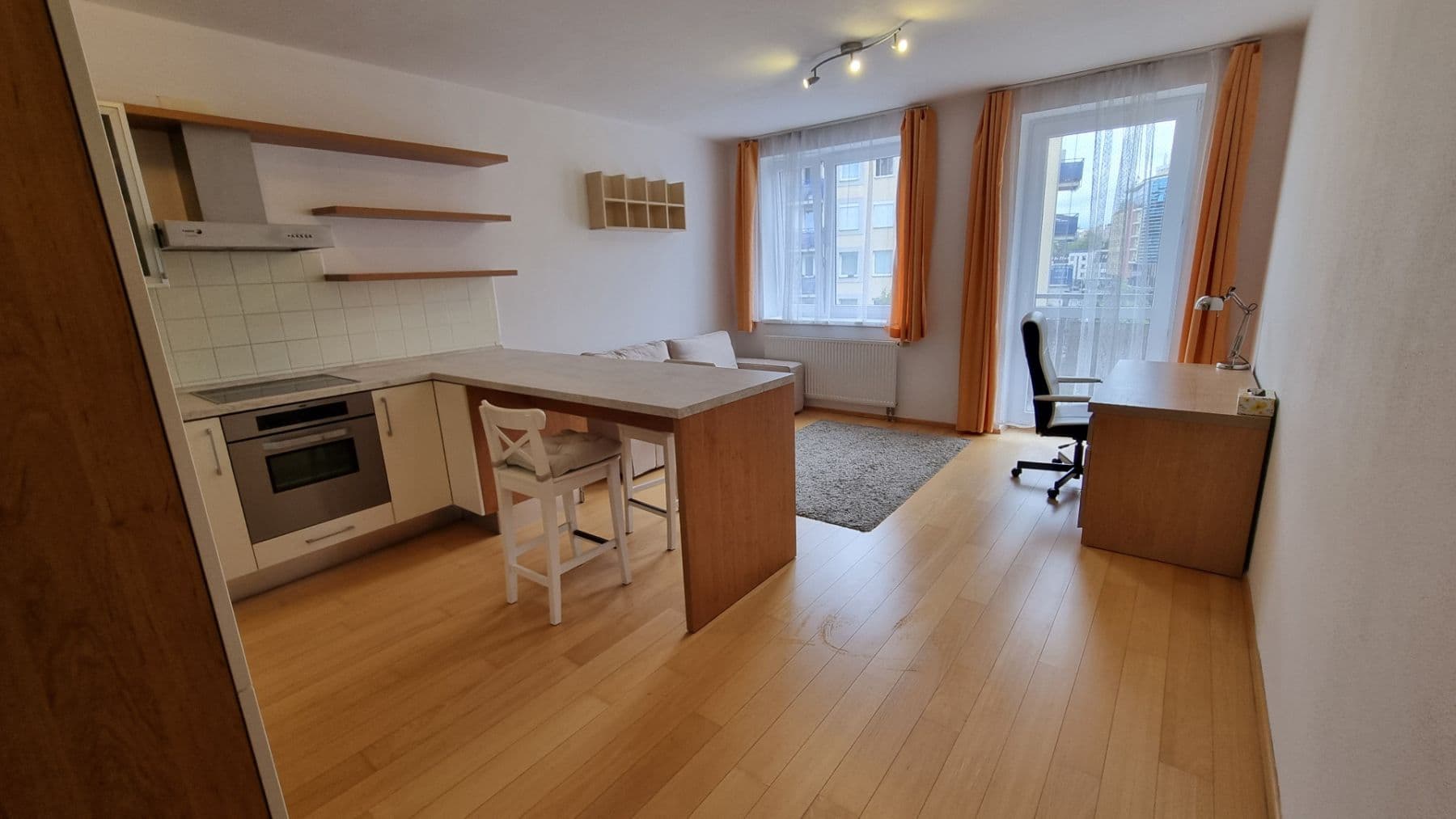 Prenájom bytu 2-izbový 68 m², Kovanecká, Praha, Praha Prenájom bytu 2-izbový 68 m², Kovanecká, Praha, Praha