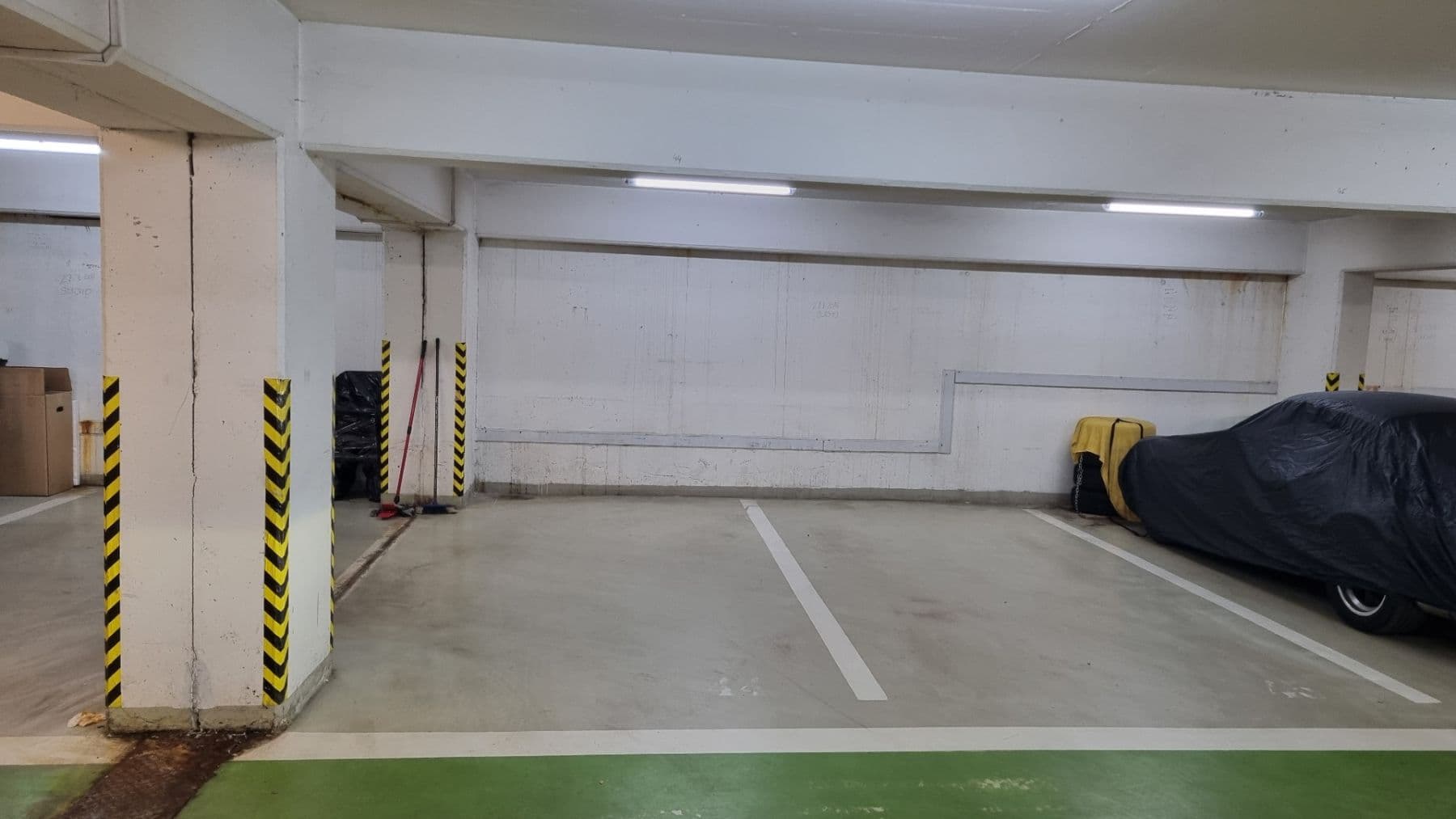 Prenájom bytu 2-izbový 68 m², Kovanecká, Praha, Praha Prenájom bytu 2-izbový 68 m², Kovanecká, Praha, Praha