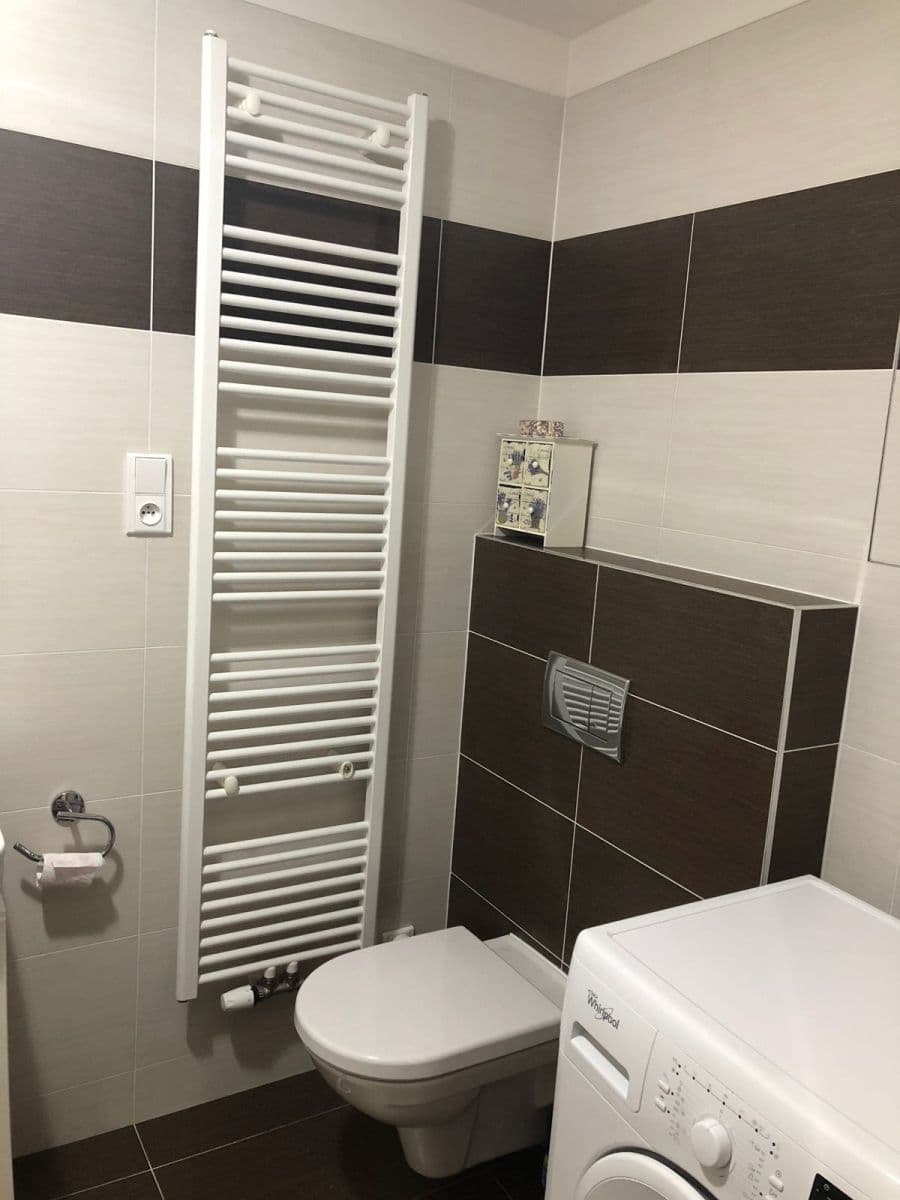 Prenájom bytu 2-izbový 48 m², Teplická, Praha, Praha Prenájom bytu 2-izbový 48 m², Teplická, Praha, Praha